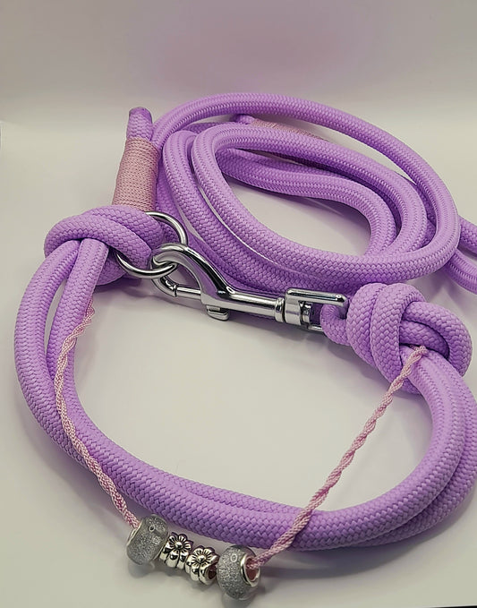 Hundeleine "Lavendeltraum" mit integriertem Halsband – Stil, Sicherheit & Komfort vereint