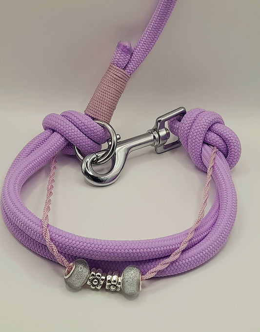 Hundeleine "Lavendeltraum" mit integriertem Halsband – Stil, Sicherheit & Komfort vereint
